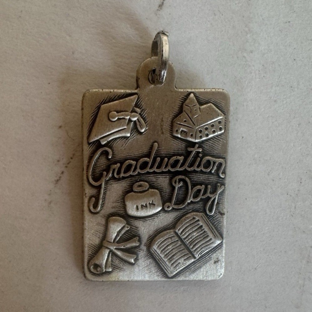BEAU 925 Sterling Silver Graduation Rectangle Charm Pendant 5-31-74